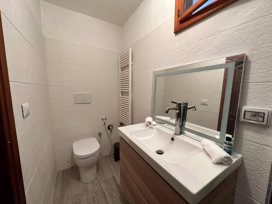 Lovely 2 Bedroom In San Gimignano Historic Center Kültér fotó