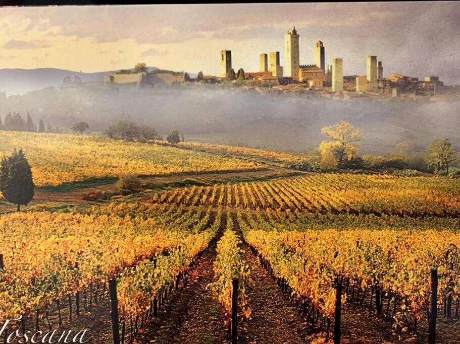 Lovely 2 Bedroom In San Gimignano Historic Center Kültér fotó